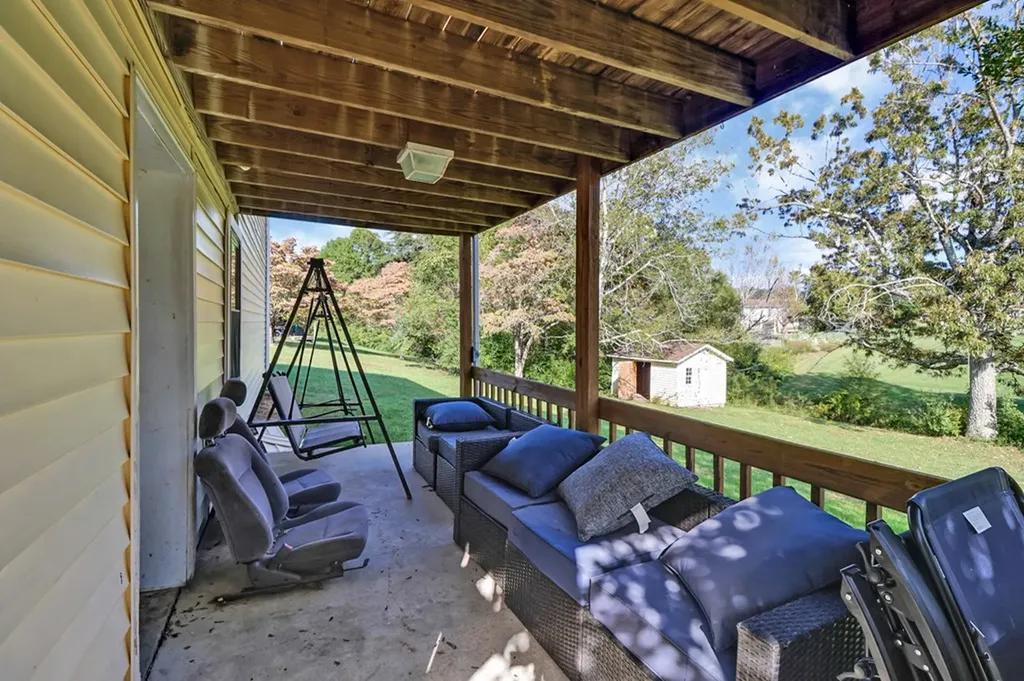 141 Crestview Drive Crossville TN 38555