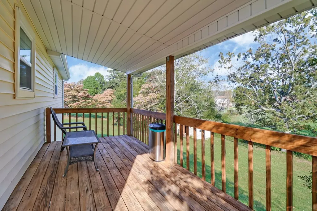 141 Crestview Drive Crossville TN 38555