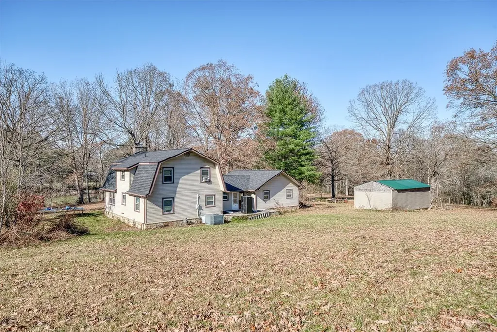 8267 Highway 127 S Crossville TN 38572