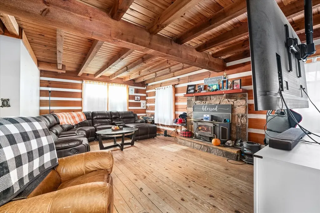 8267 Highway 127 S Crossville TN 38572