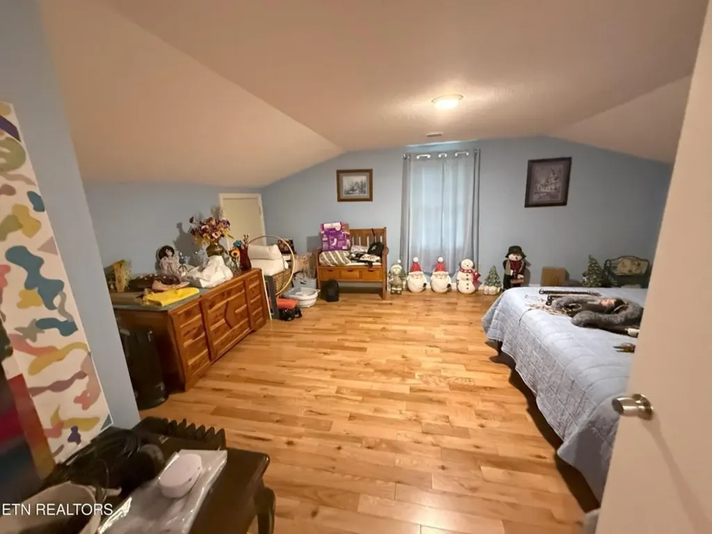 6105 S York Highway Clarkrange TN 38553-5147