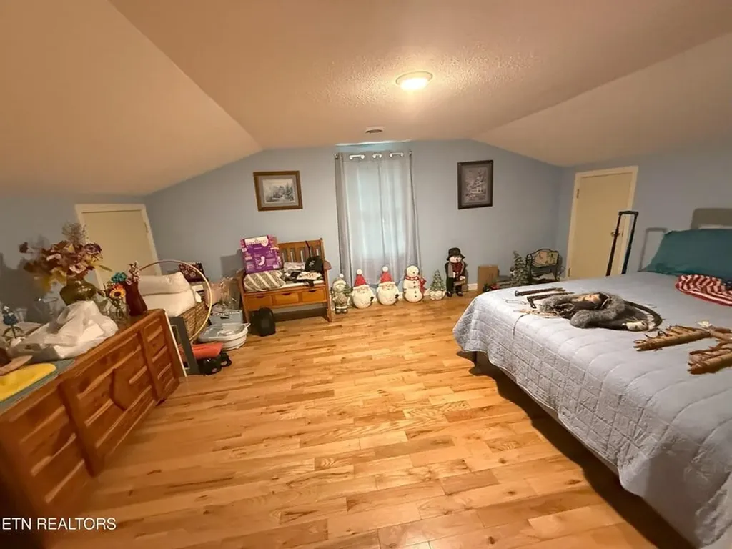 6105 S York Highway Clarkrange TN 38553-5147