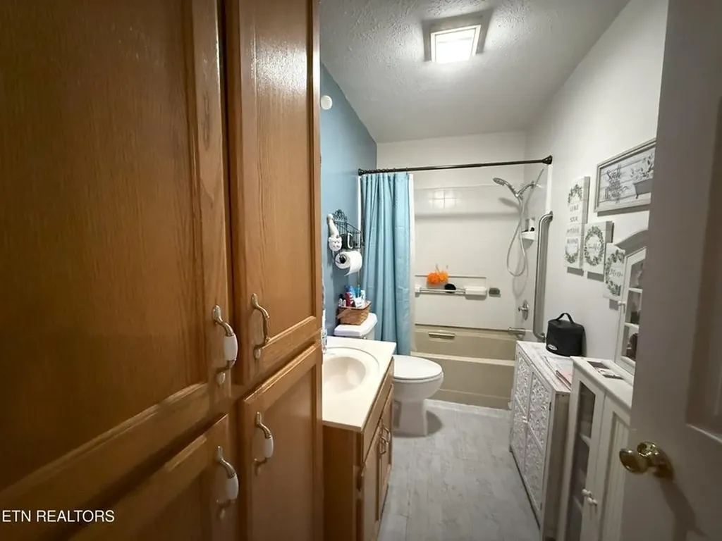 6105 S York Highway Clarkrange TN 38553-5147