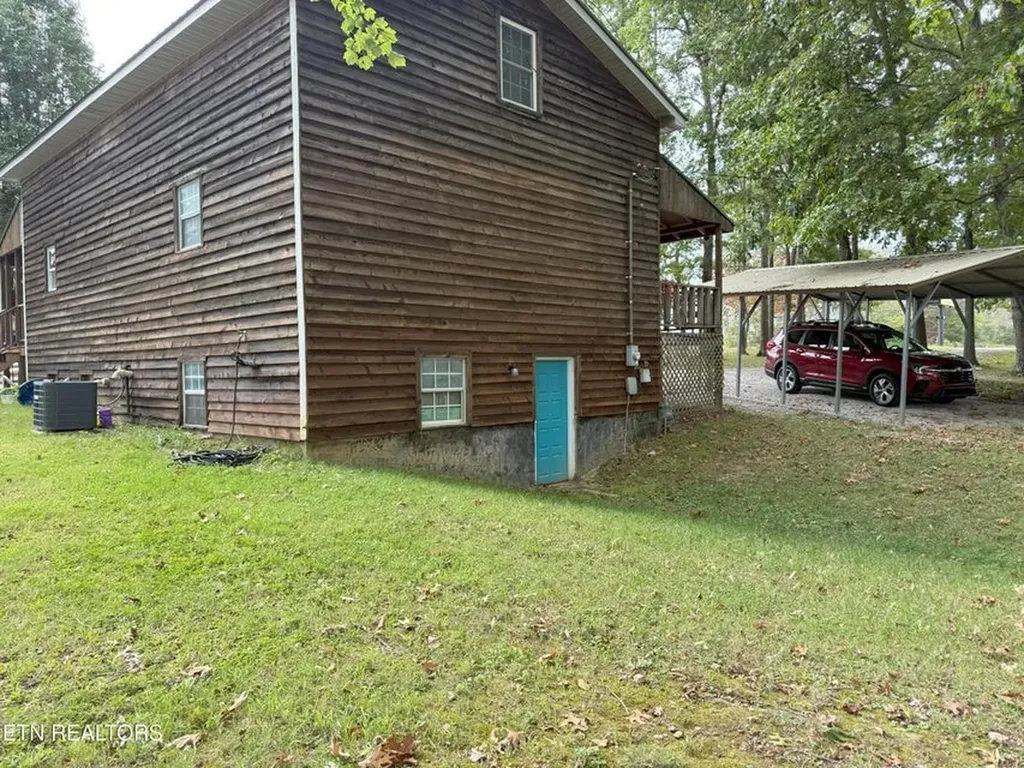 6105 S York Highway Clarkrange TN 38553-5147