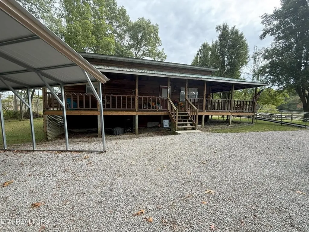 6105 S York Highway Clarkrange TN 38553-5147