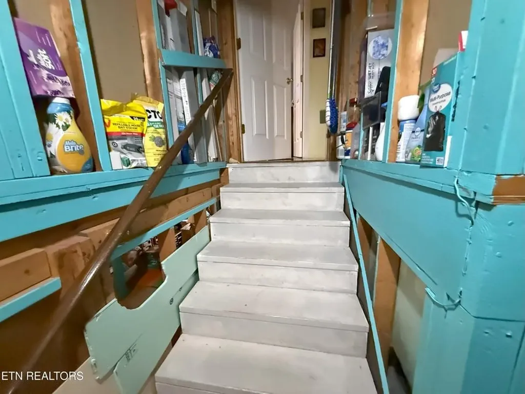 6105 S York Highway Clarkrange TN 38553-5147