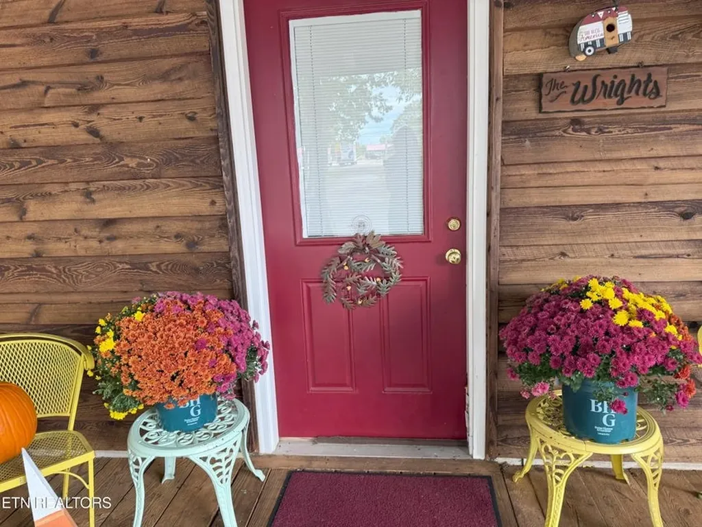 6105 S York Highway Clarkrange TN 38553-5147