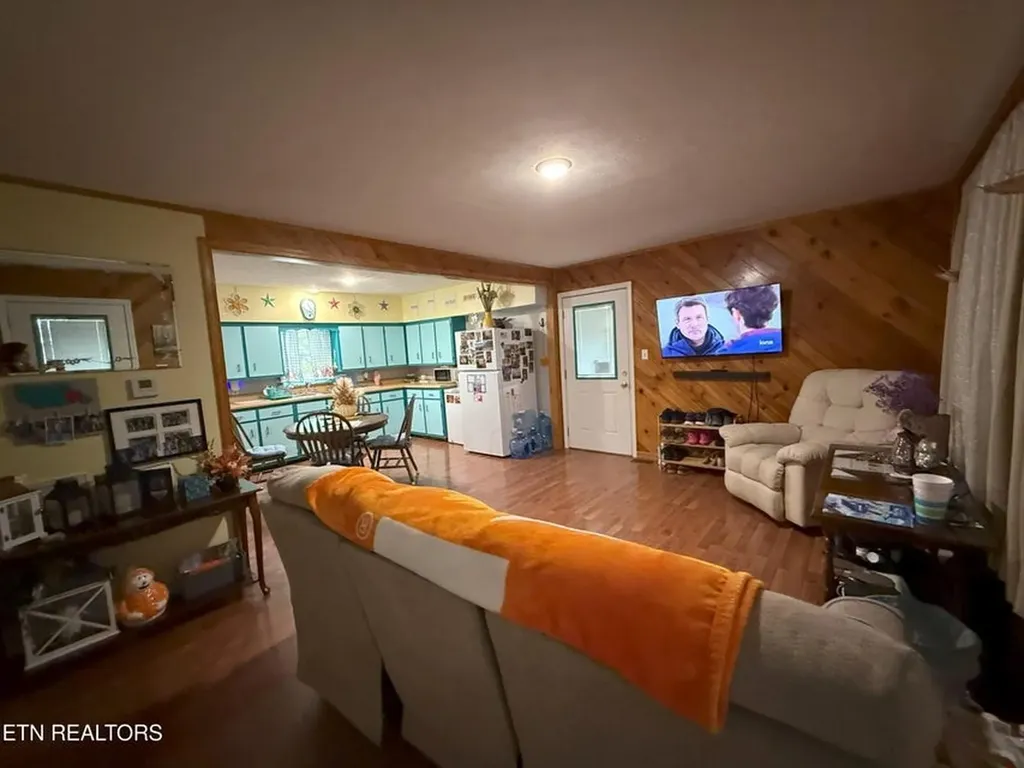 6105 S York Highway Clarkrange TN 38553-5147