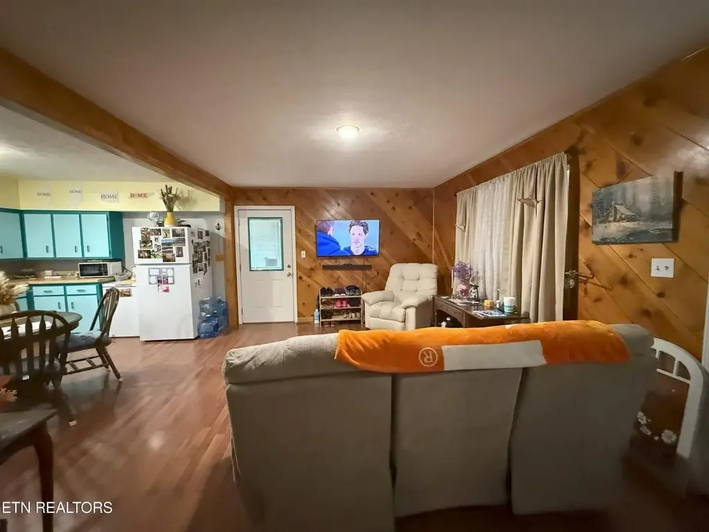 6105 S York Highway Clarkrange TN 38553-5147