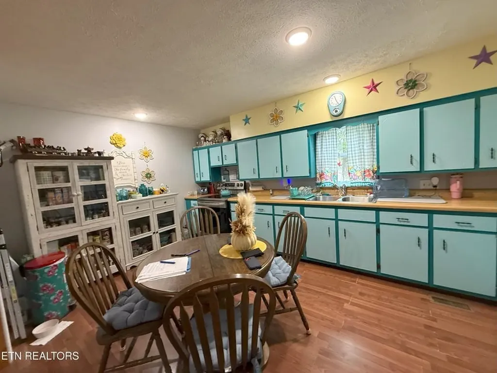 6105 S York Highway Clarkrange TN 38553-5147