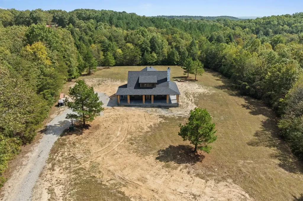 122 Canter Lane Jamestown TN 38556