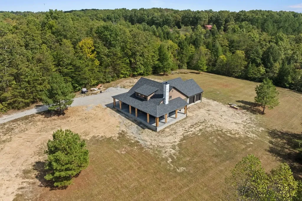 122 Canter Lane Jamestown TN 38556