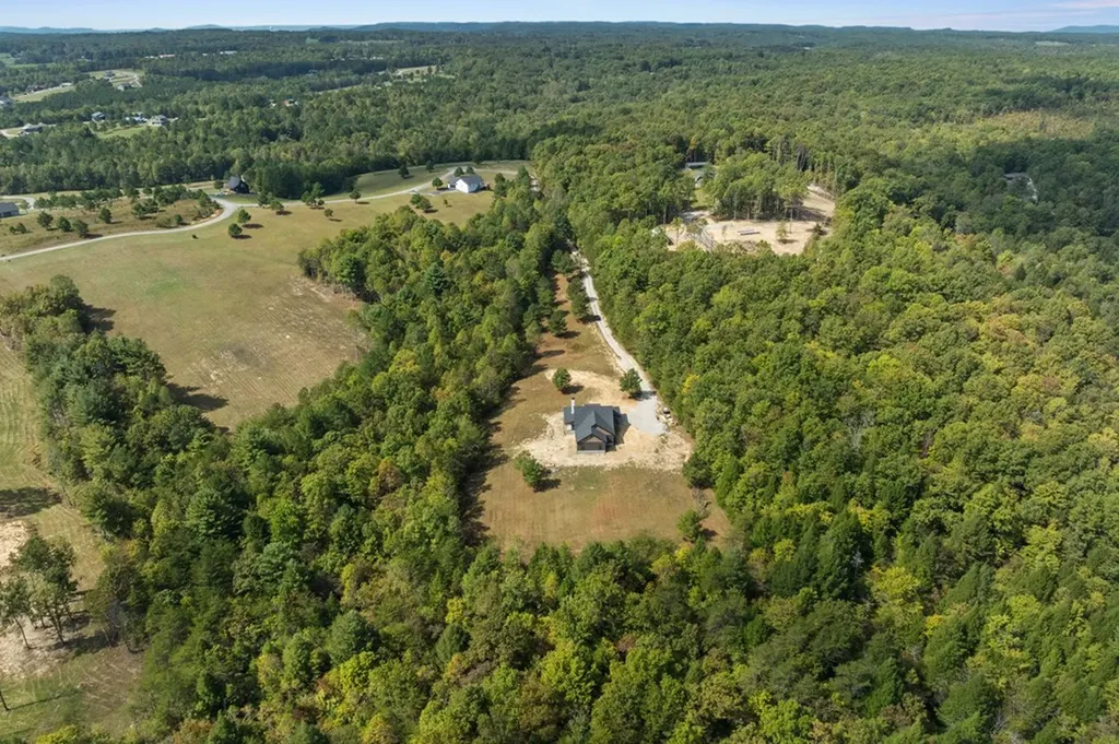 122 Canter Lane Jamestown TN 38556