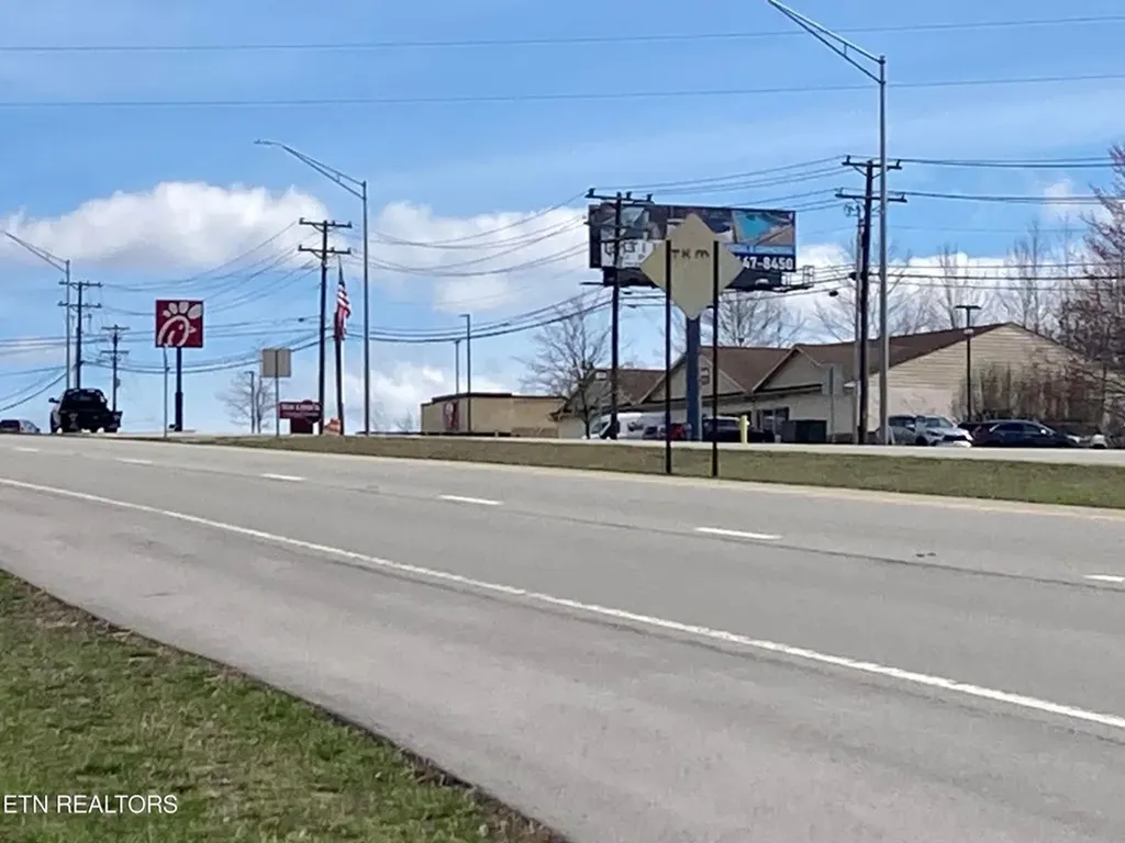 4.8 Acre N Main Street Crossville TN 38555