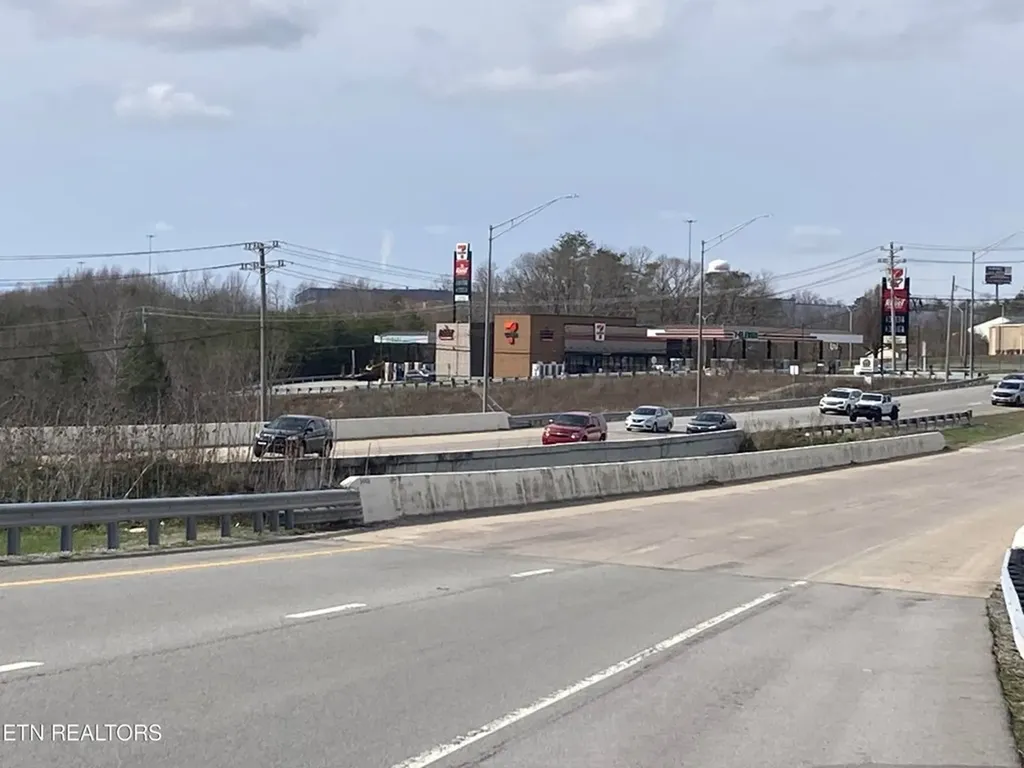 4.8 Acre N Main Street Crossville TN 38555