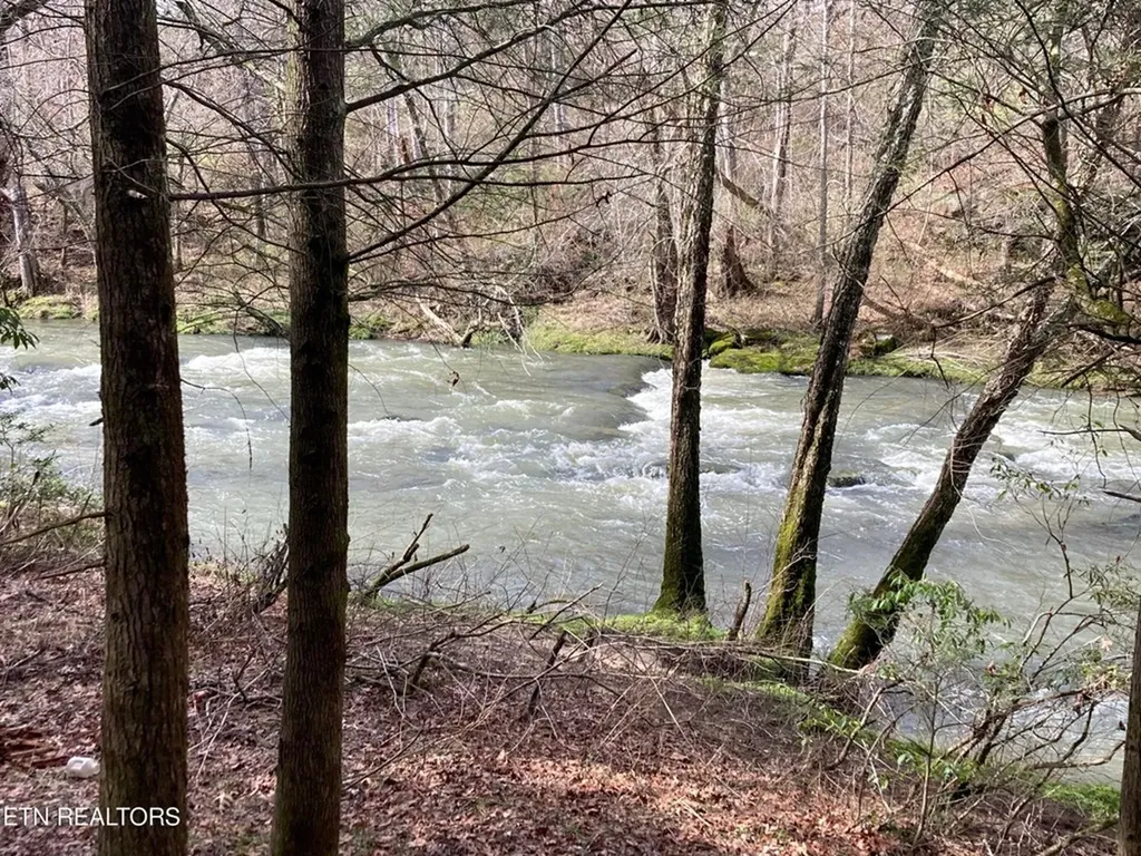 4.8 Acre N Main Street Crossville TN 38555