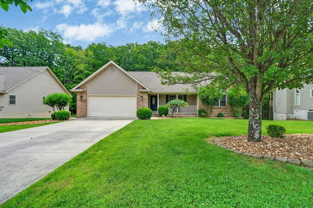 35 Bingham Lane Crossville TN 38558