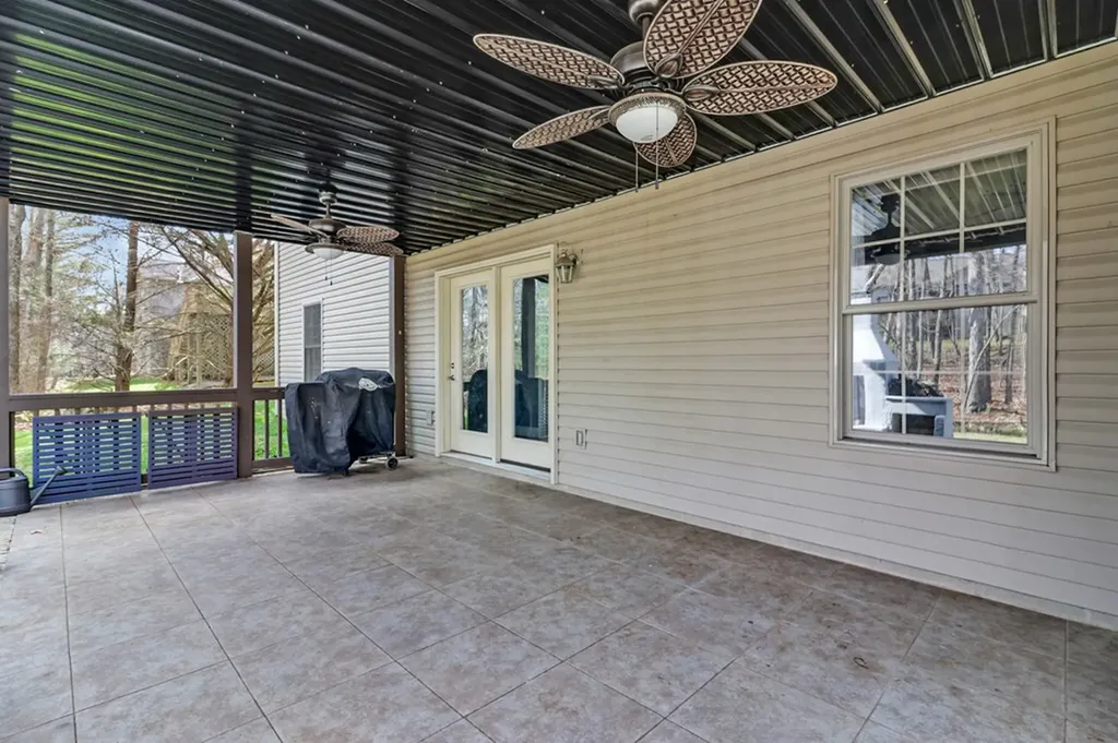 35 Bingham Lane Crossville TN 38558