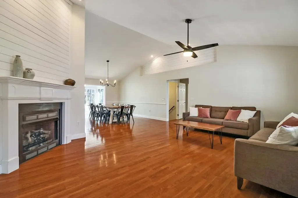 35 Bingham Lane Crossville TN 38558