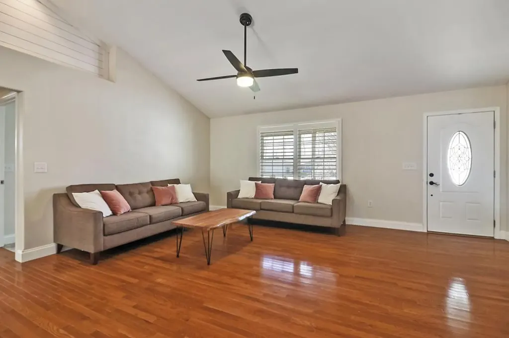 35 Bingham Lane Crossville TN 38558