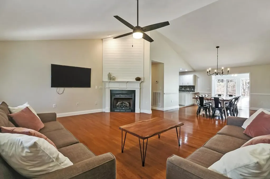 35 Bingham Lane Crossville TN 38558