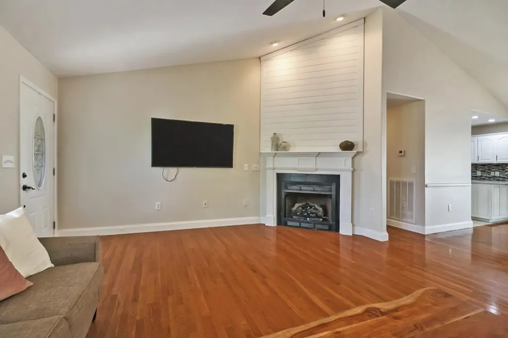 35 Bingham Lane Crossville TN 38558