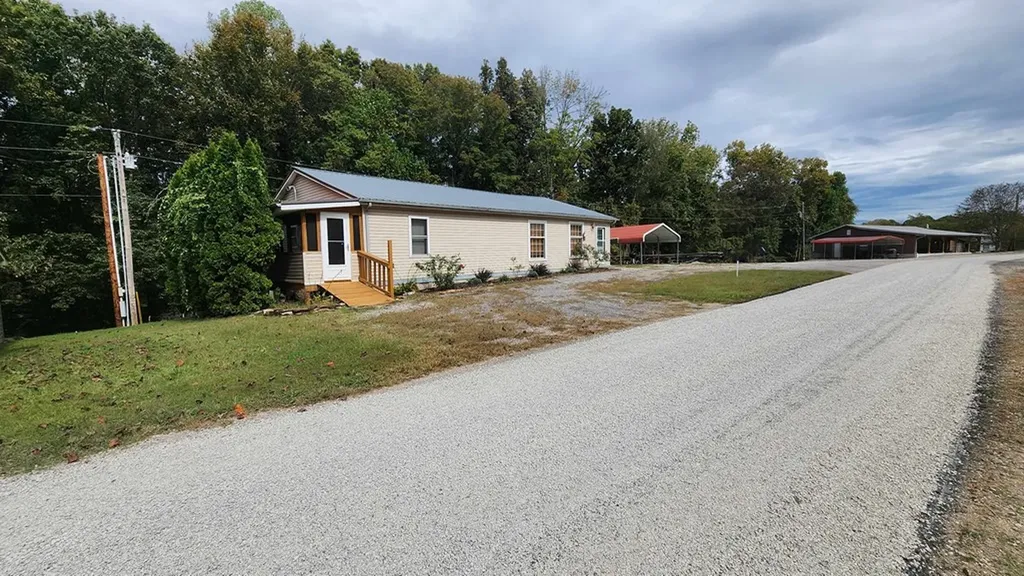 348 Bill Hunter Road Celina TN 38551