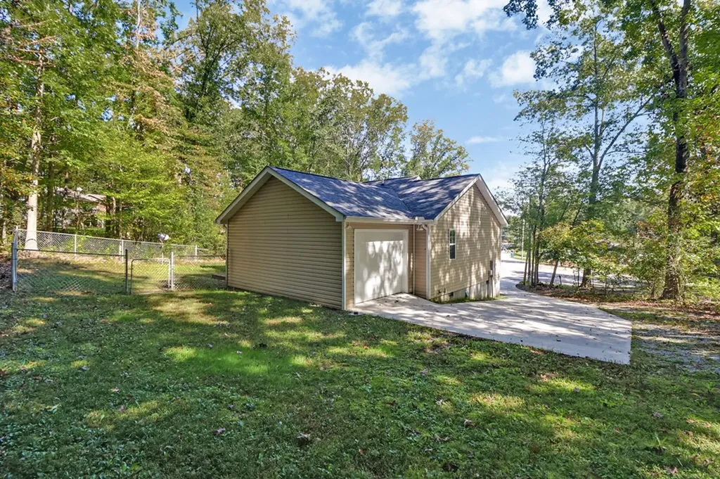 198 Orange Circle Crossville TN 38555