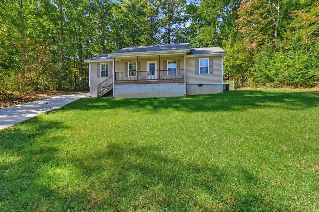 198 Orange Circle Crossville TN 38555