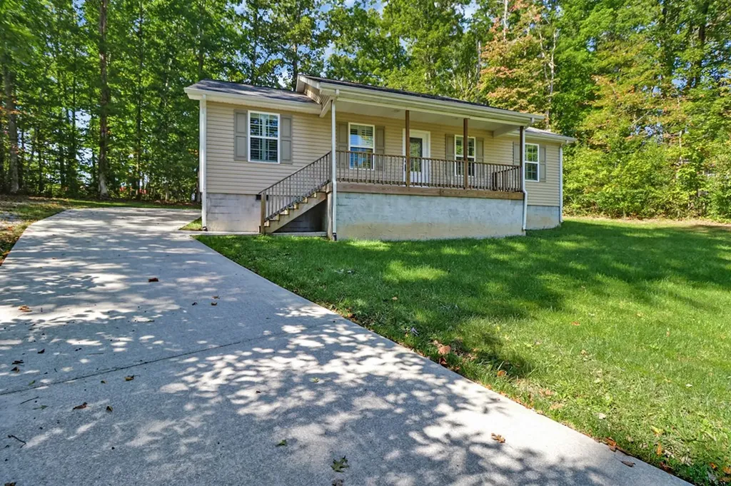 198 Orange Circle Crossville TN 38555