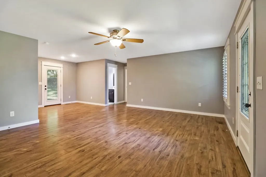 198 Orange Circle Crossville TN 38555