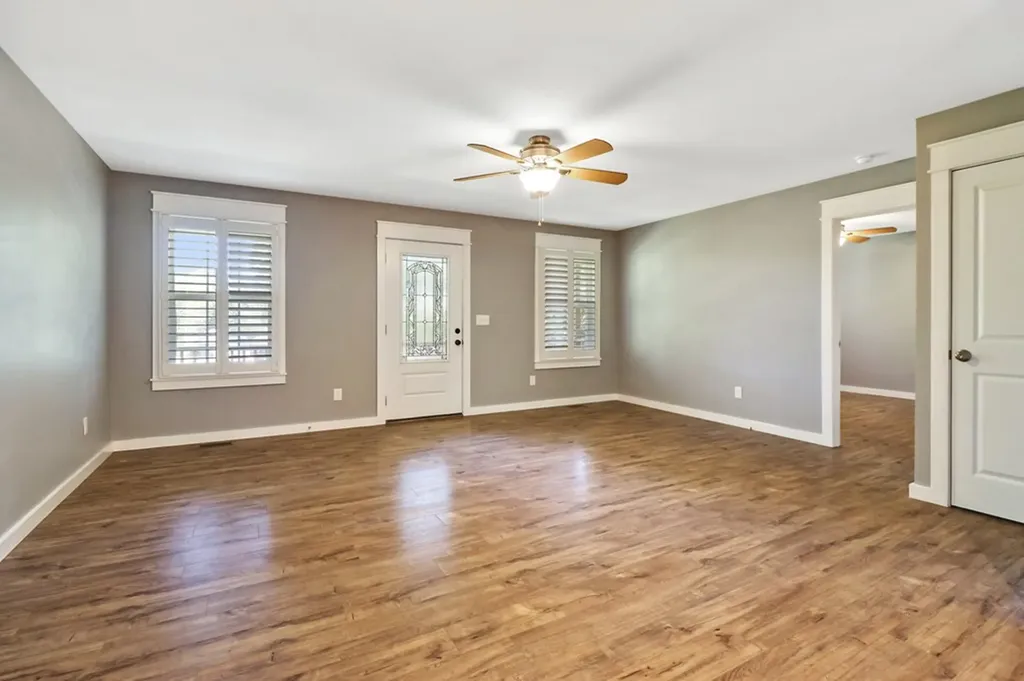 198 Orange Circle Crossville TN 38555