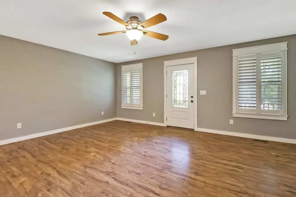 198 Orange Circle Crossville TN 38555