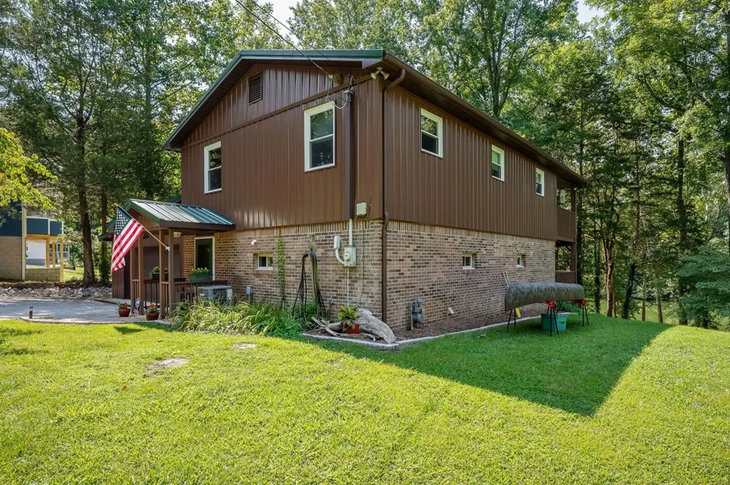 524 Luckey Lane Sparta TN 38583