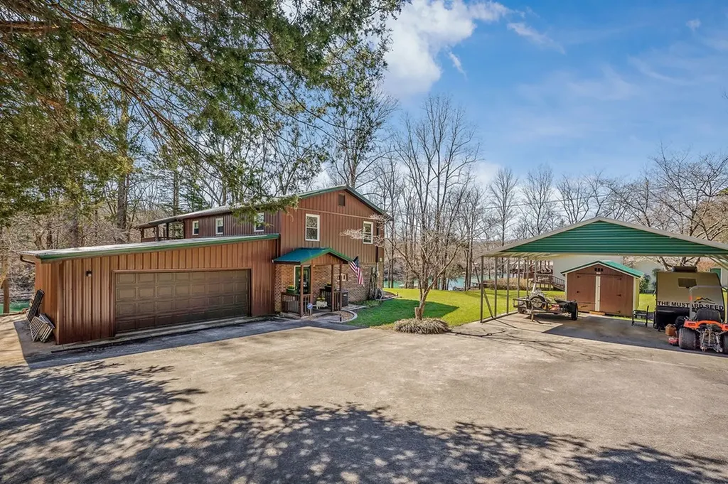 524 Luckey Lane Sparta TN 38583