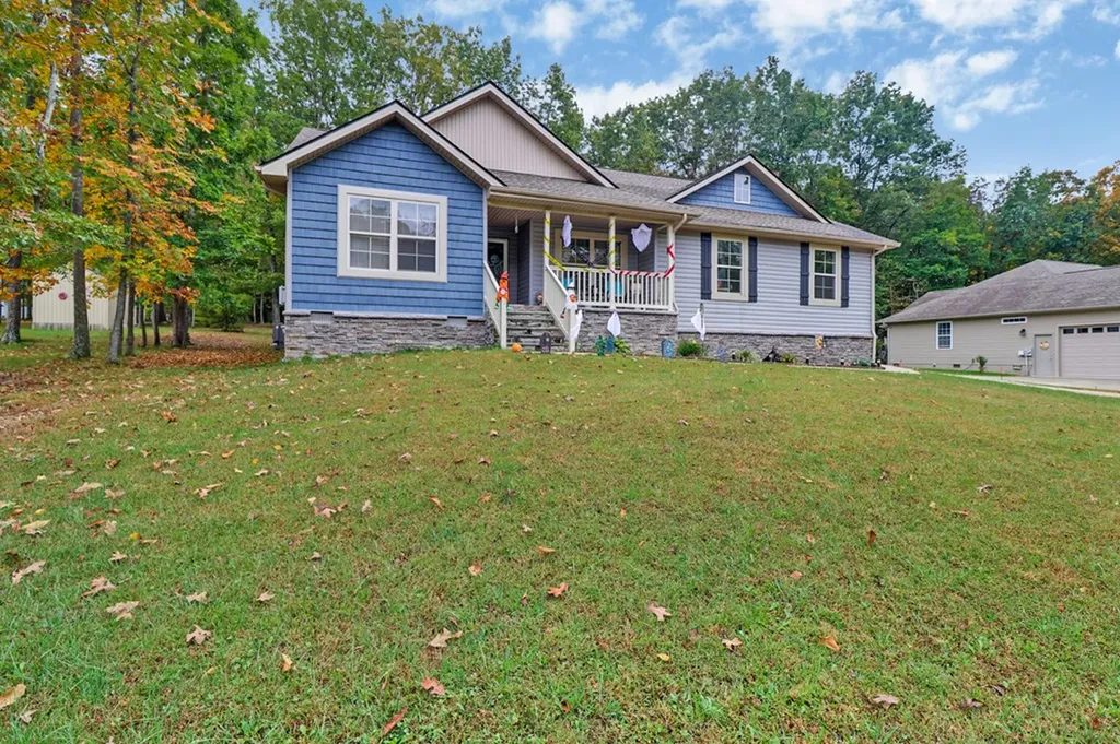 803 Spruce Loop Crossville TN 38555