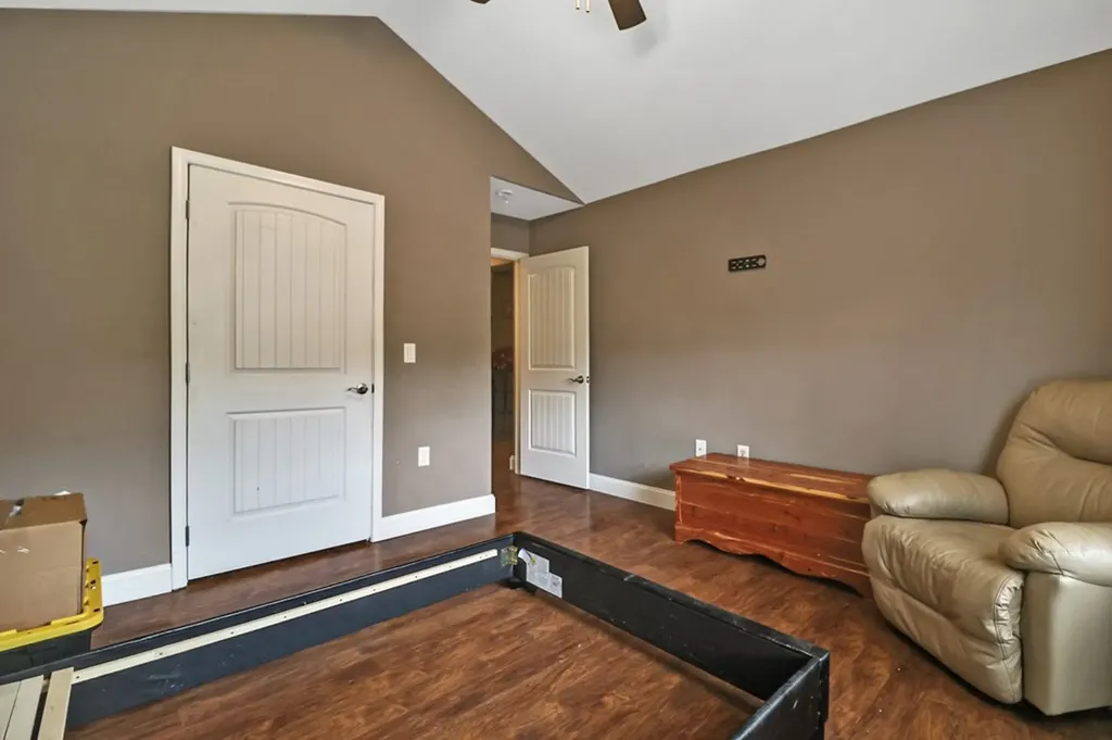 803 Spruce Loop Crossville TN 38555