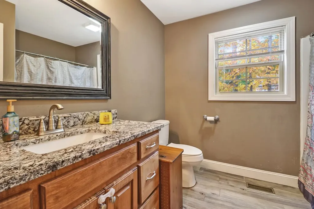 803 Spruce Loop Crossville TN 38555