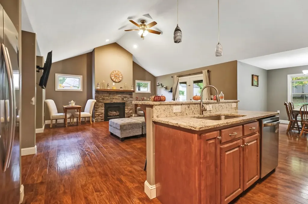 803 Spruce Loop Crossville TN 38555