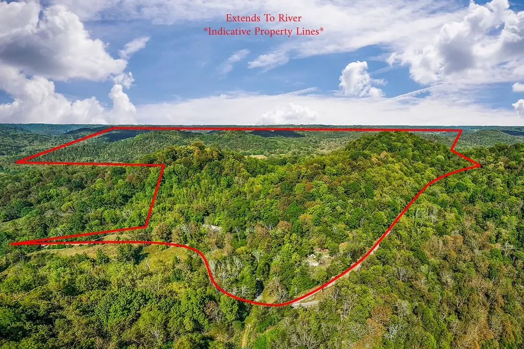 43 Moss Bend Lane Lancaster TN 38569
