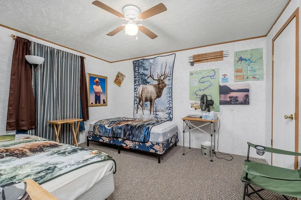 43 Moss Bend Lane Lancaster TN 38569
