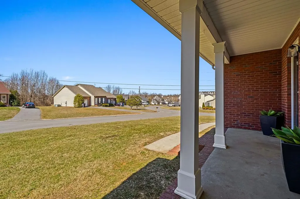 1002 Cambridge Court Cookeville TN 38506