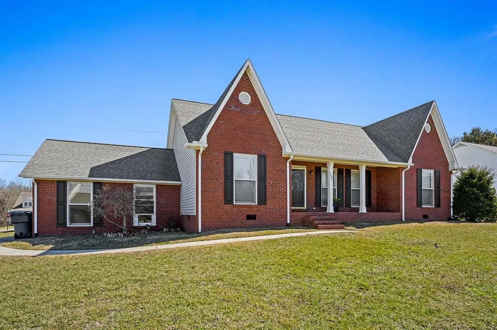 1002 Cambridge Court Cookeville TN 38506