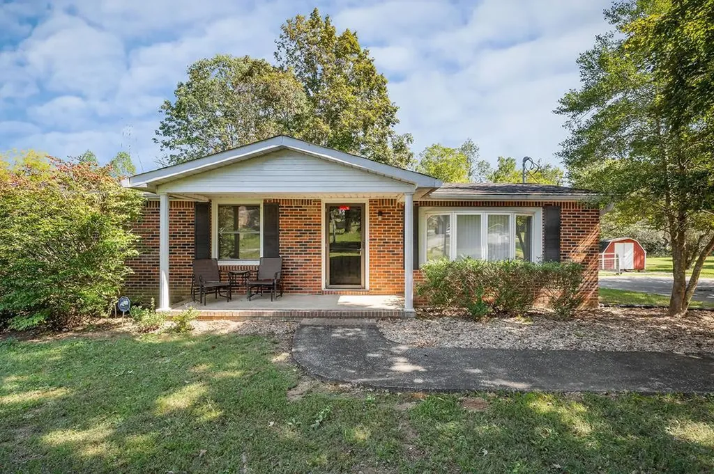 2300 Sun Valley Circle Cookeville TN 38501