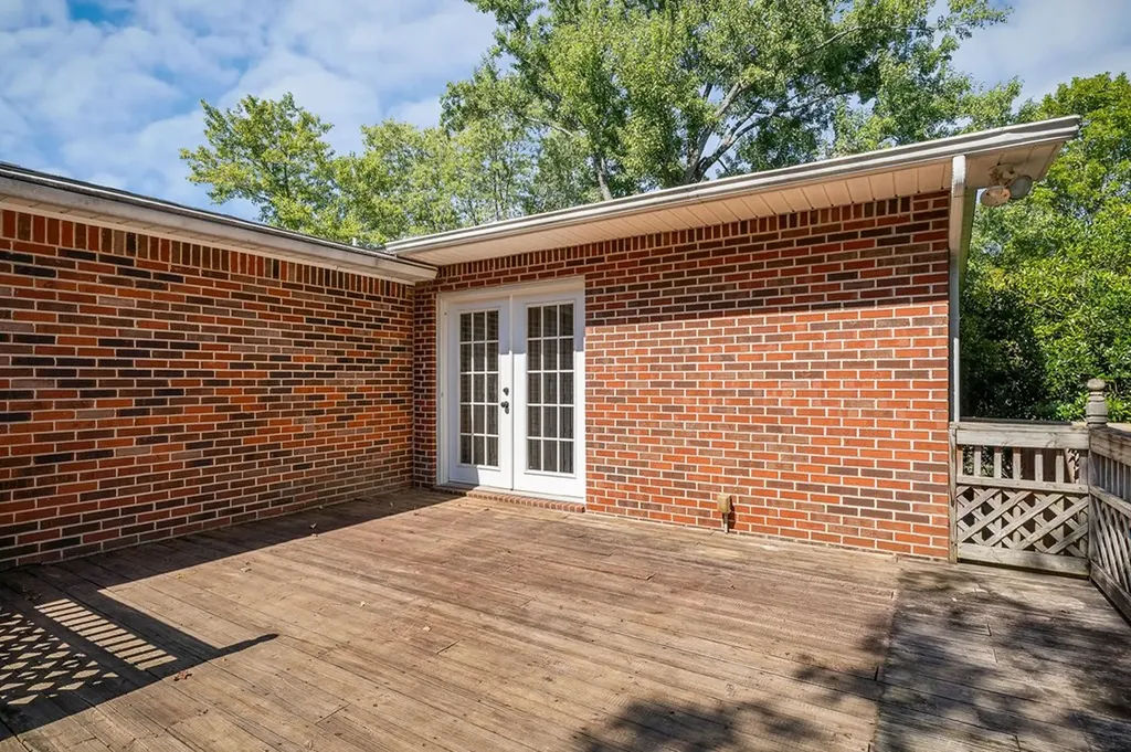 2300 Sun Valley Circle Cookeville TN 38501