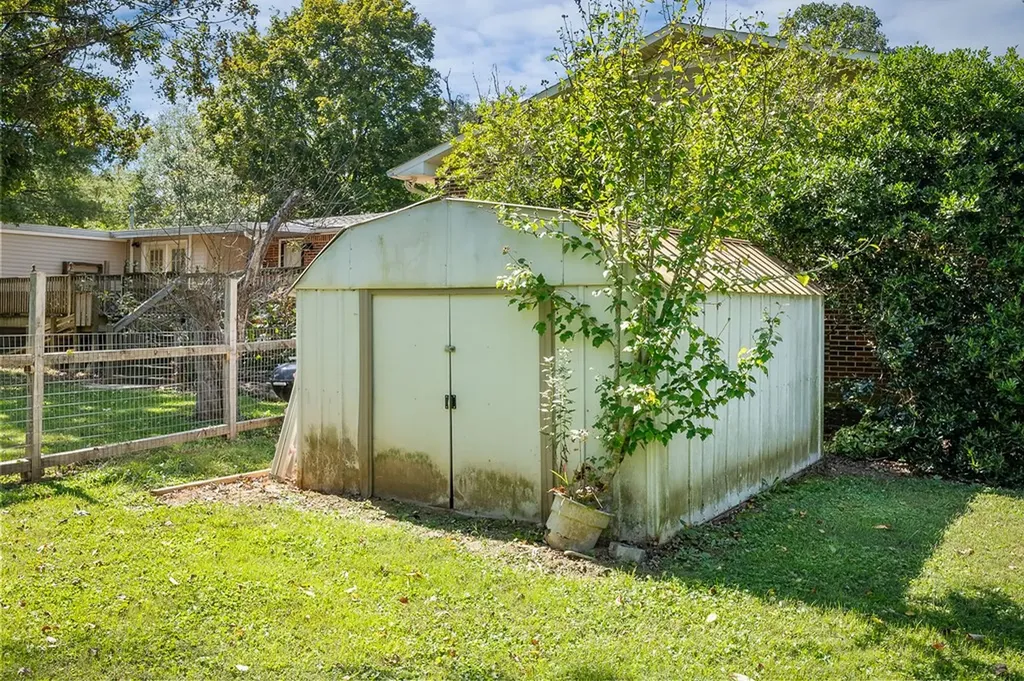 2300 Sun Valley Circle Cookeville TN 38501