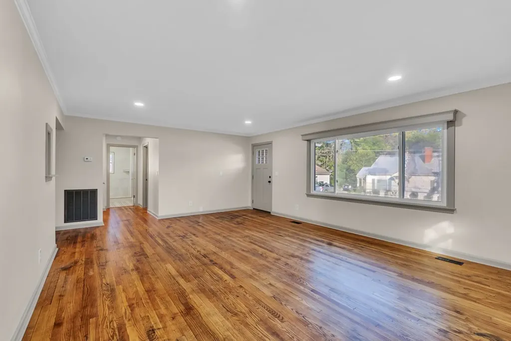 107 Oak Street Sparta TN 38583