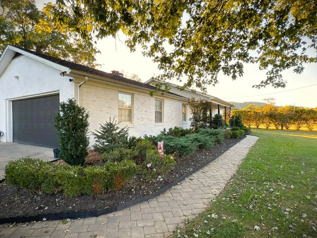 165 Walnut Circle Livingston TN 38570