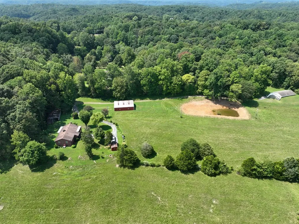 99 Means Lane Byrdstown TN 38549