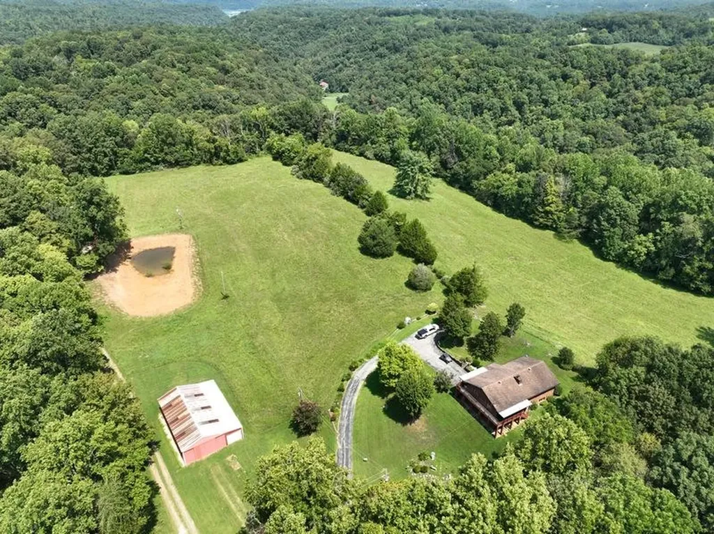 99 Means Lane Byrdstown TN 38549